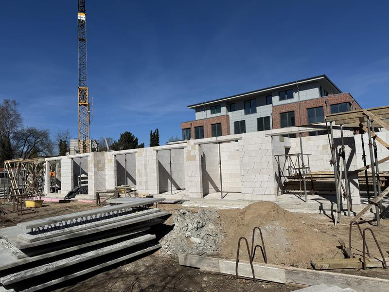 Rohbau eines Gebaeudes in Betonbauweise